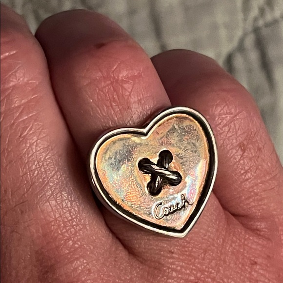 Vintage COACH Sterling Heart “Button” Ring - Picture 12 of 13